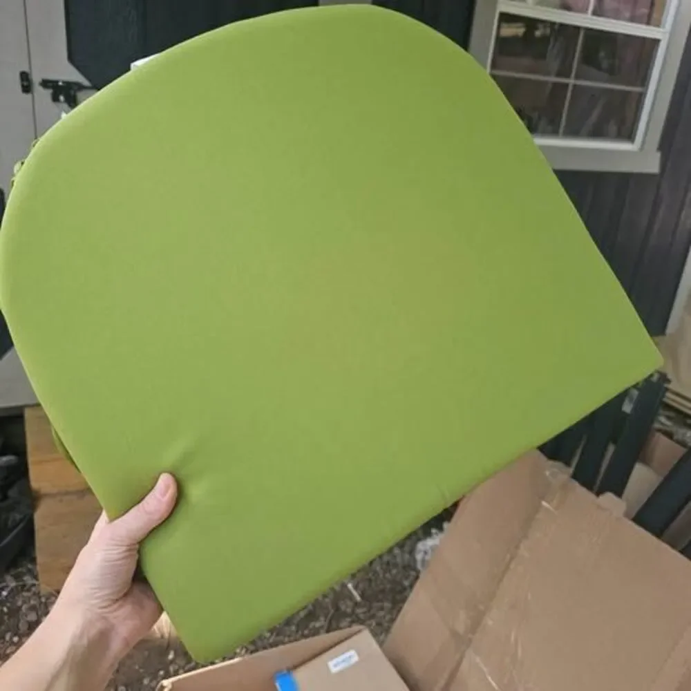 Set of 4 brand new chair cushions